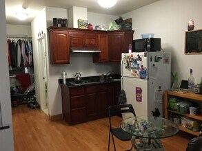 207 N 11th St in Philadelphia, PA - Building Photo - Building Photo