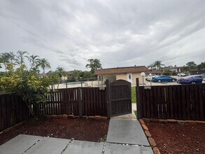 2130 Sherwood Forest Blvd in West Palm Beach, FL - Building Photo - Building Photo
