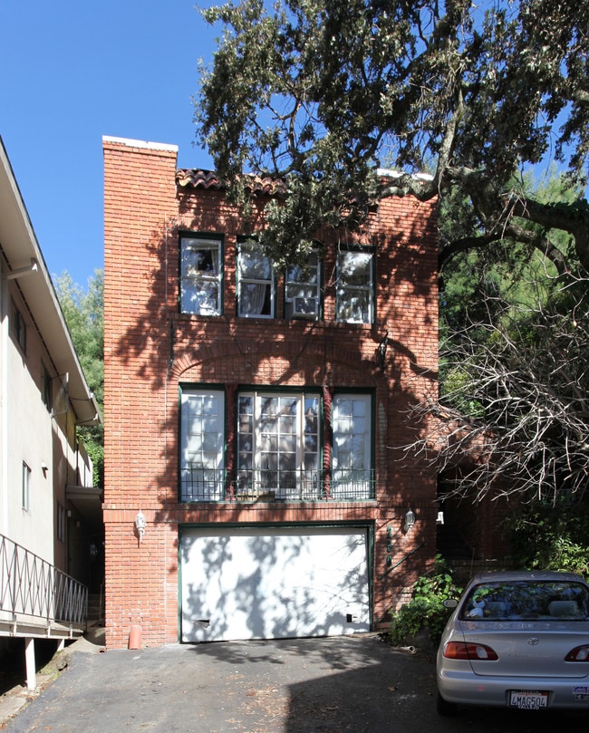 250 Red Hill Ave in San Anselmo, CA - Foto de edificio - Building Photo