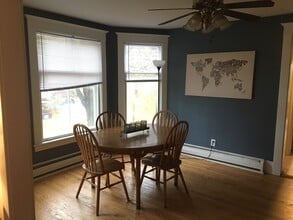 327 Garfield Ave NW in Grand Rapids, MI - Building Photo - Building Photo