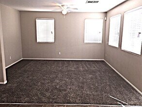 8440 Walker Gardens Pl in Las Vegas, NV - Building Photo - Building Photo