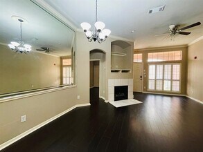 2710 Grants Lake Blvd in Sugar Land, TX - Building Photo - Building Photo