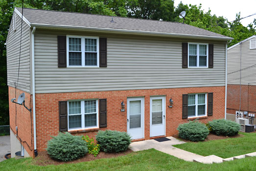 Ridgeview Apartments in Vinton, VA - Building Photo - Primary Photo