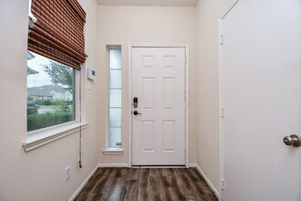 2818 Windy Thicket Ln in Houston, TX - Foto de edificio - Building Photo