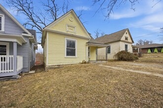1705 Mitchell Ave in St. Joseph, MO - Building Photo - Building Photo
