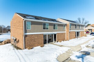 Westwood Square Apartments in Nicholasville, KY - Building Photo