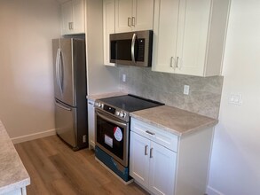1223 Cortez Dr-Unit -7 in Sunnyvale, CA - Building Photo - Building Photo