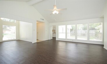 13707 Meisterwood Dr in Houston, TX - Building Photo - Building Photo