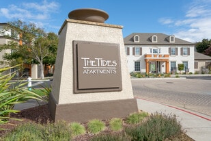The Tides in Richmond, CA - Building Photo