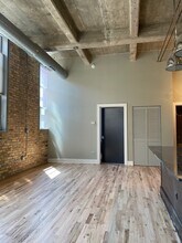 1735 N Paulina St, Unit 406 in Chicago, IL - Building Photo - Building Photo