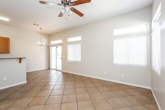 2114 Heritage Ridge Ave in North Las Vegas, NV - Building Photo - Building Photo