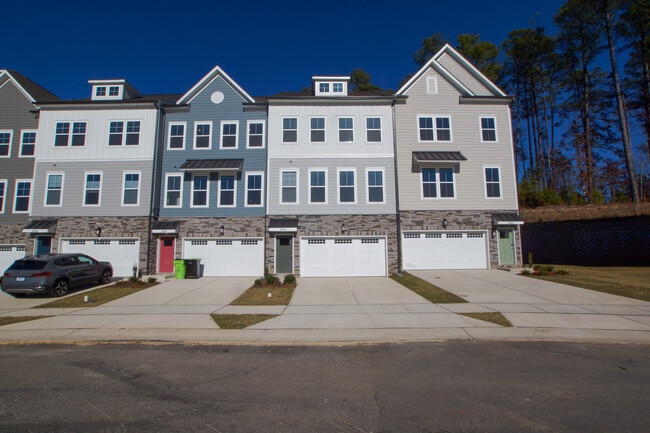 2024 Eva Pearl Dr in Apex, NC - Building Photo - Building Photo