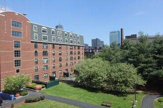 616 Columbus Ave, Unit 426 in Boston, MA - Building Photo - Building Photo