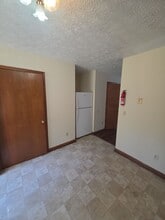 492 W 9th St, Unit 4 in Cookeville, TN - Building Photo - Building Photo
