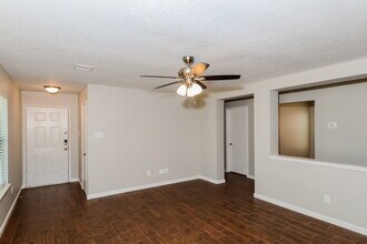 7719 Balsam Crossing Ln in Cypress, TX - Building Photo - Building Photo
