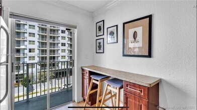 2575 SW 27th Ave in Miami, FL - Building Photo - Building Photo