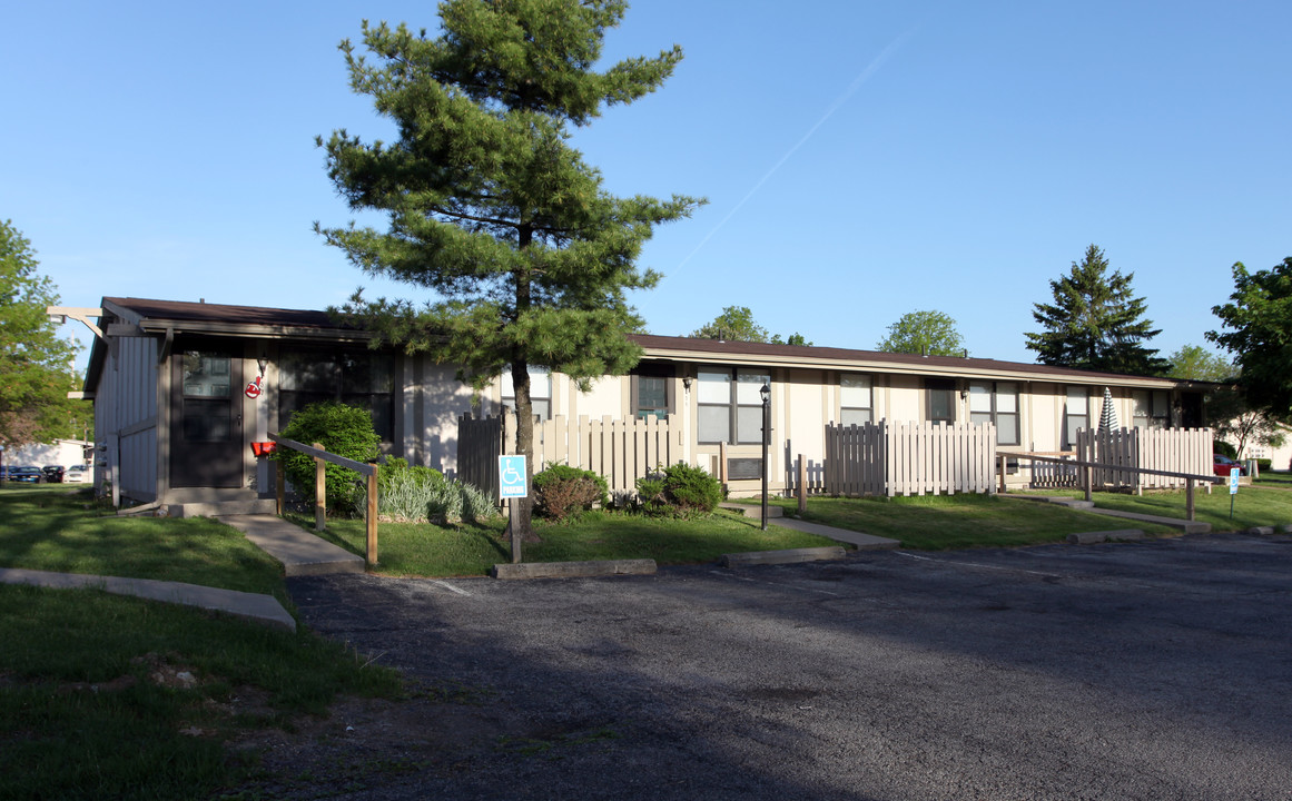 Springwood Apartments in Austintown, OH - Building Photo