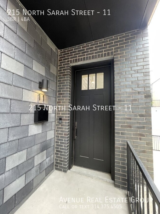 215 N Sarah St in St. Louis, MO - Building Photo - Building Photo