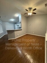 810-203 Castleglen Dr in Garland, TX - Building Photo - Building Photo