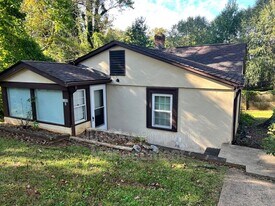 1305 Cherry Ave in Charlottesville, VA - Building Photo