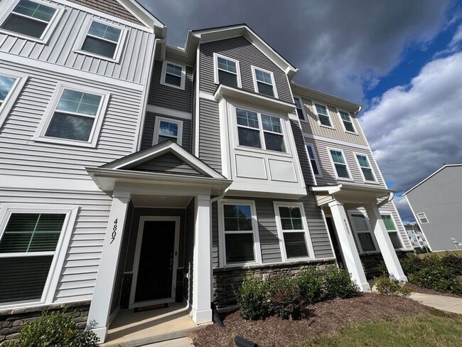 property at 4807 Southern Magnolia Dr