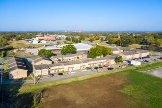 BARTLESVILLE PORTFOLIO in Bartlesville, OK - Foto de edificio - Building Photo