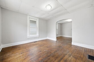 1705 Mitchell Ave in St. Joseph, MO - Building Photo - Building Photo