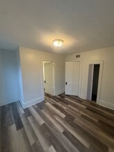 723 W Armstrong Ave in Peoria, IL - Building Photo - Building Photo