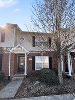 142 Oak Valley Cir in Smyrna, TN - Building Photo