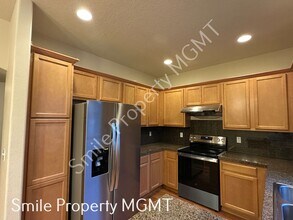 1412 SE 84th Ave in Portland, OR - Building Photo - Building Photo