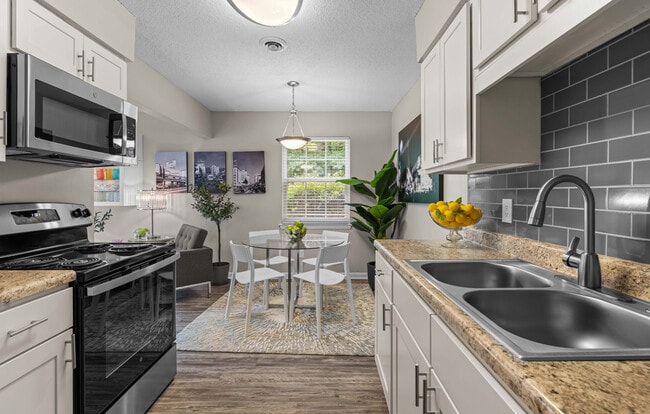 Woodland Creek Apartments