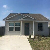 13801 Mussel Rn in Elgin, TX - Building Photo