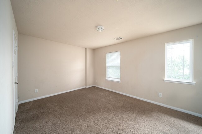 19543 Otter Trail Ct