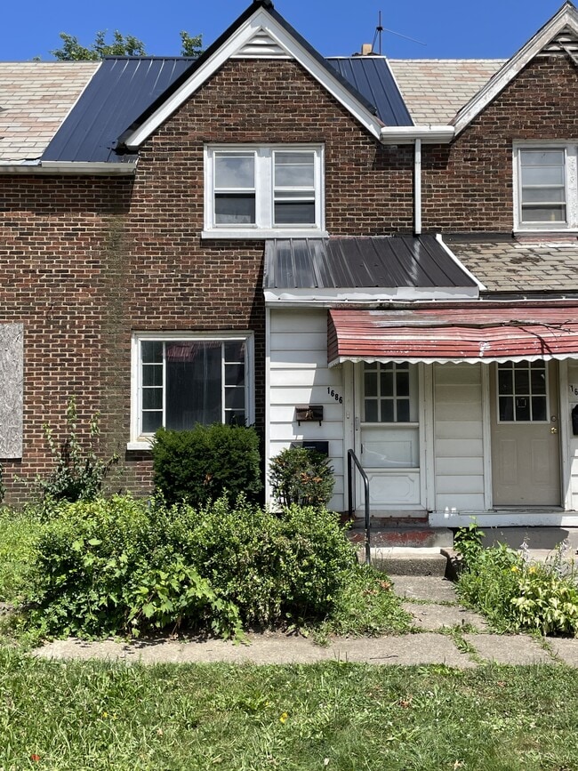 property at 1686 W 15th St