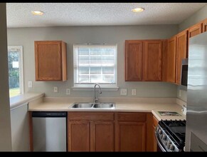 10729 Glenluce Ave in Charlotte, NC - Building Photo - Building Photo