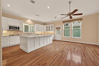 431 Westmoreland St in Houston, TX - Foto de edificio - Building Photo