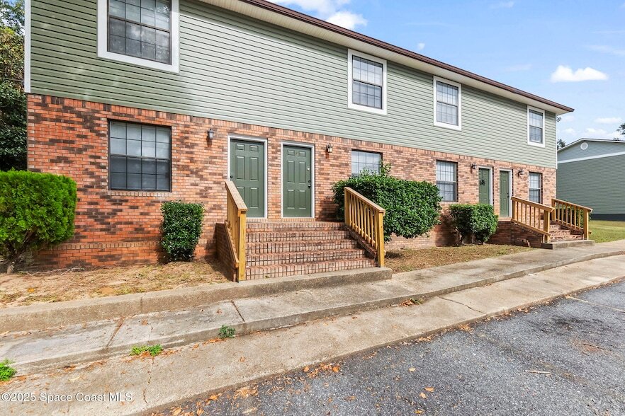 4438 Dorothy Dr, Unit 3 in Marianna, FL - Building Photo