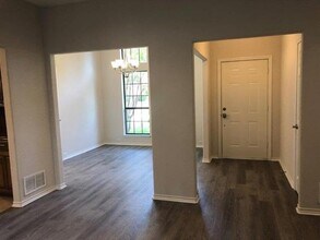 1113 Tahlequah Trail in Carrollton, TX - Building Photo - Building Photo