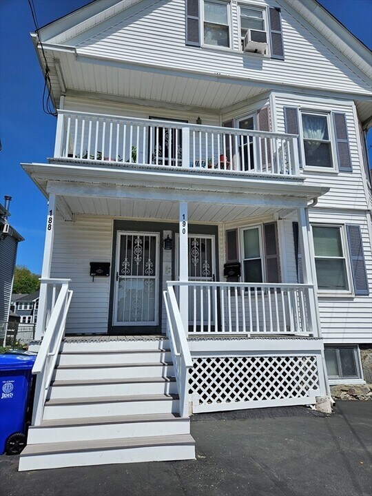 190 Sylvan St in Malden, MA - Building Photo