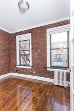 410 E 13th St in New York, NY - Building Photo - Building Photo