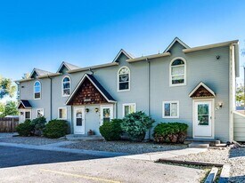 3015 Illinois Ave in Colorado Springs, CO - Building Photo