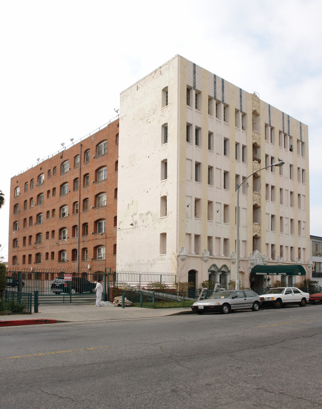 Oxford Club Apartments in Los Angeles, CA - Foto de edificio - Building Photo