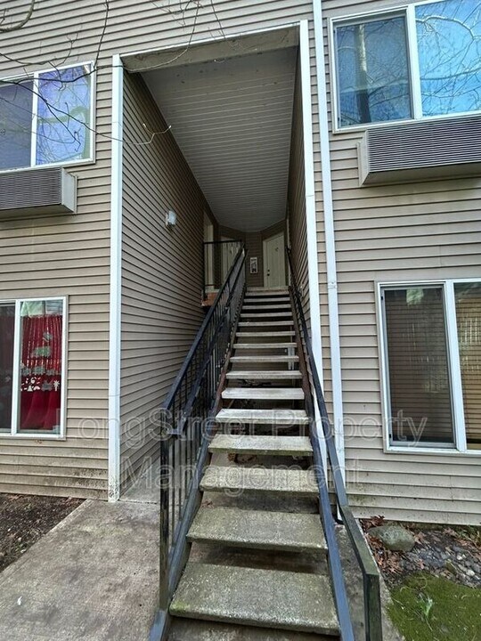 3317 SE 122nd Ave in Portland, OR - Building Photo