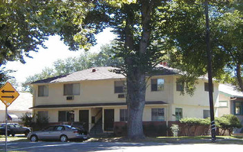 1801 T St in Sacramento, CA - Foto de edificio - Building Photo