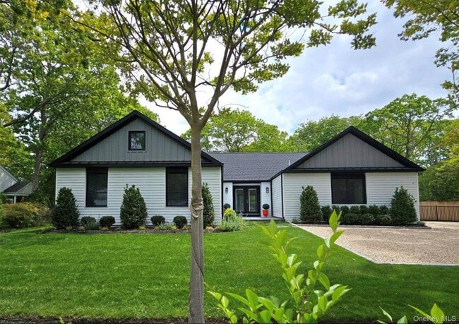 property at 10 Hampton St