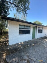 19221 San Marcos Hwy in Martindale, TX - Building Photo - Building Photo