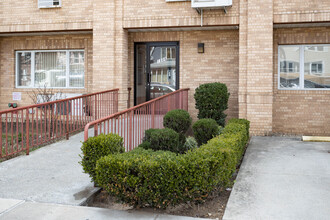 1118 Avenue Z in Brooklyn, NY - Building Photo - Building Photo