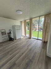 9441 Live Oak Pl in Davie, FL - Building Photo - Building Photo
