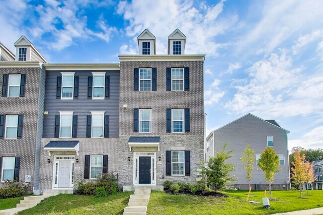 property at 2530 Lanham Hill Cir