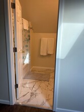 5345 W Wolfram St in Chicago, IL - Building Photo - Building Photo